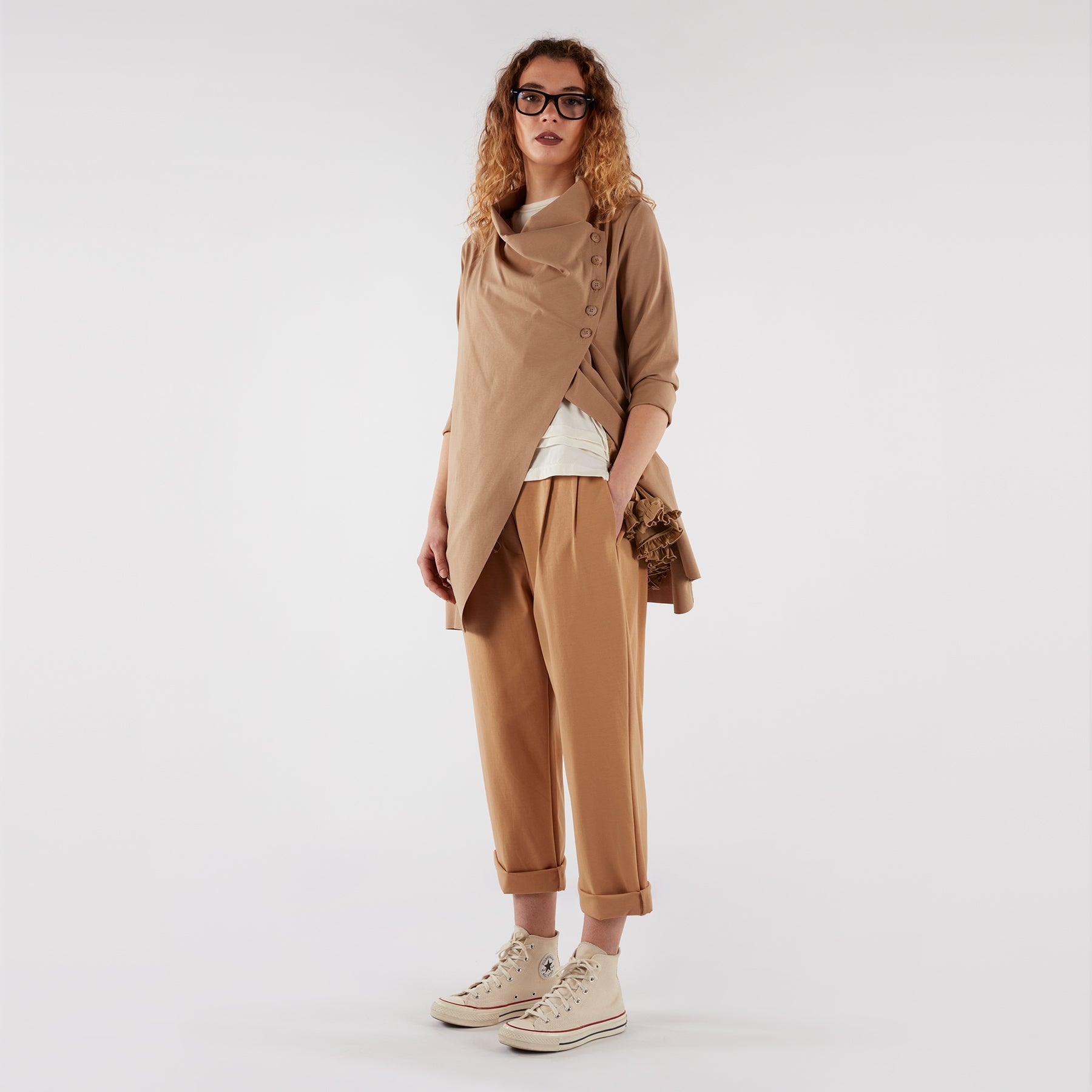 Spodnie baggy z zakładkami