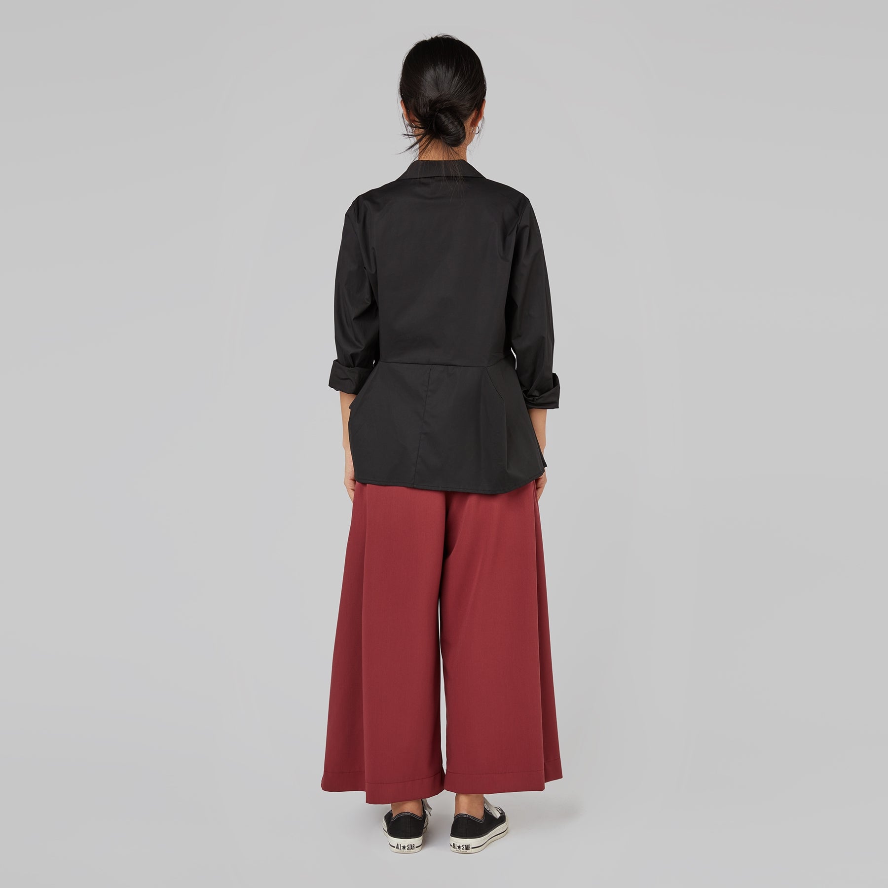 CAMISA CUADRADA CON PLIEGUES