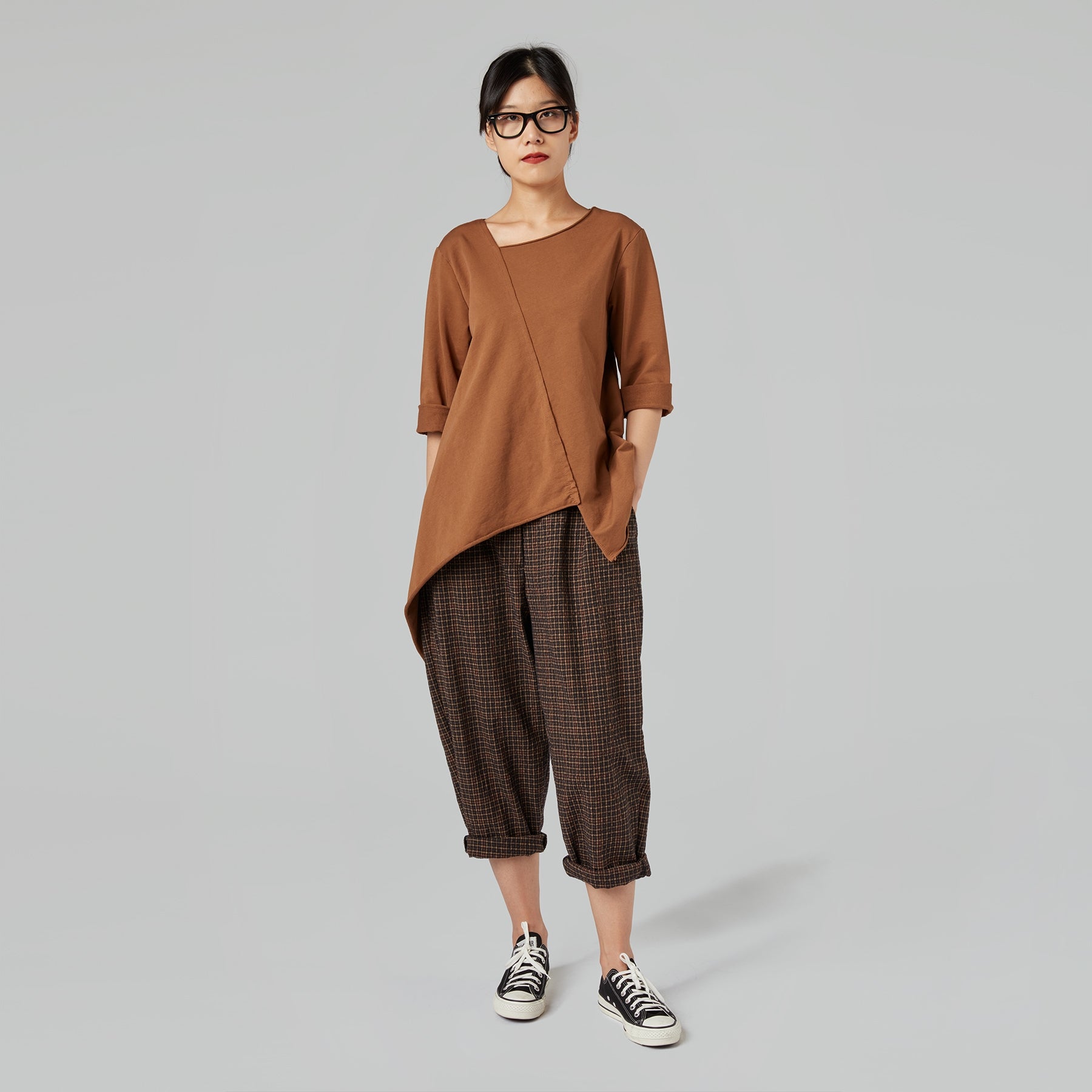 SWEATSHIRT WITH DIAGONAL CUT