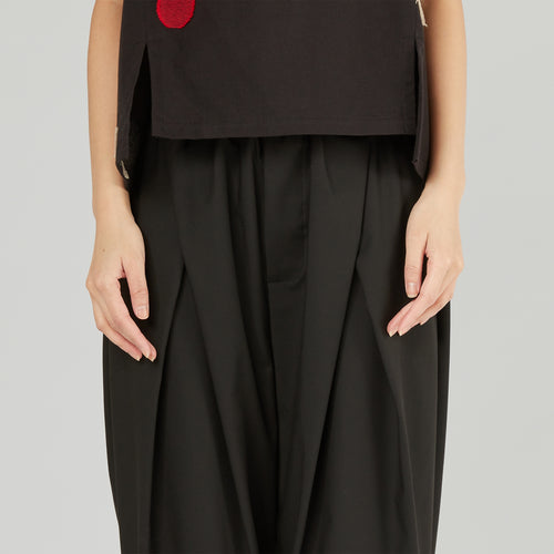 BARREL TROUSERS WITH CROSSED PLEATS