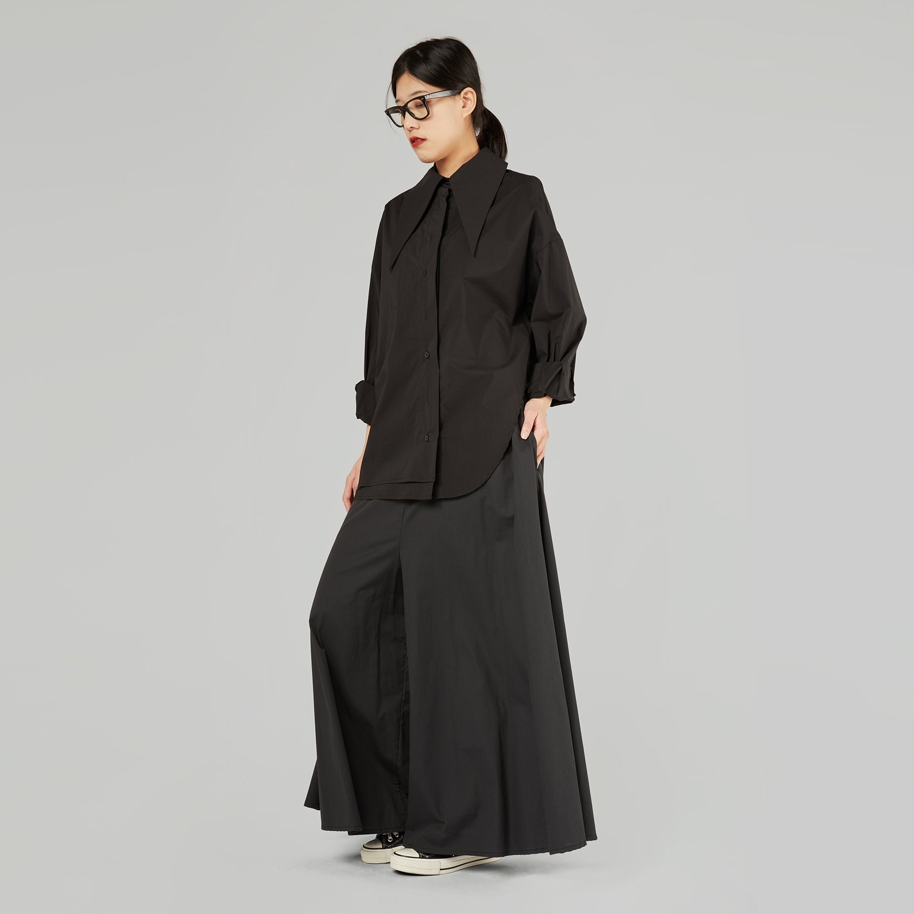 SHIRT WITH POINTED COLLAR