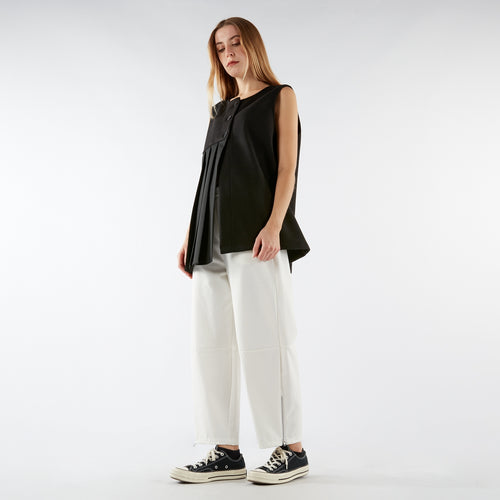 PANTS WITH ZIPPER DETAIL AT THE HEM