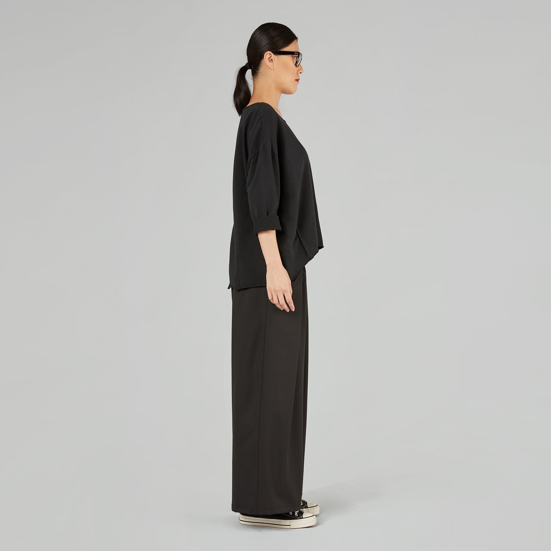 SWEATSHIRT WITH BACK SPLIT