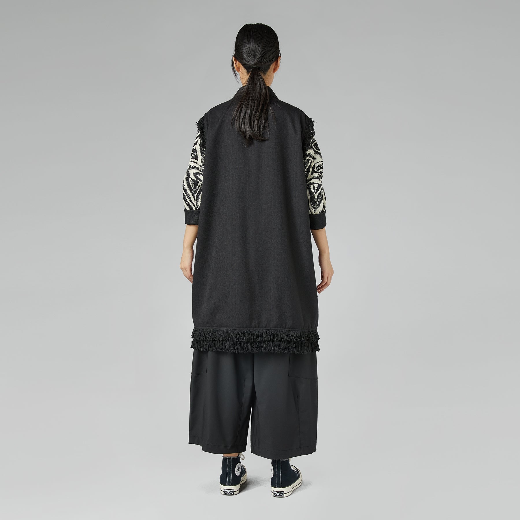 VEST WITH FRINGES