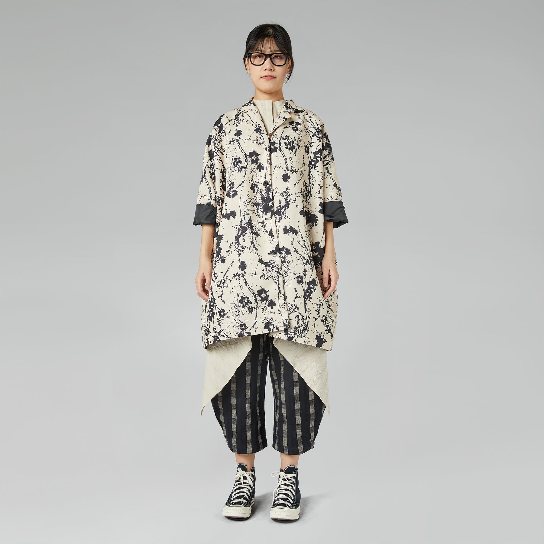 CHECKED TROUSERS WITH WALLET CLOSURE