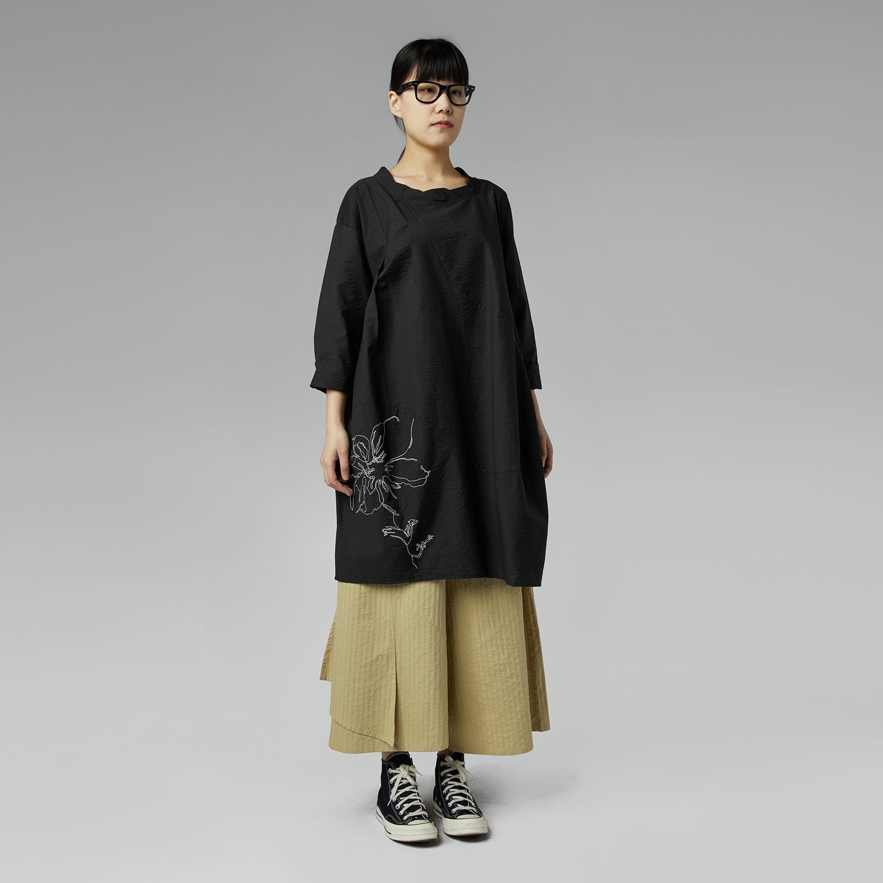 PANTALONI IN TESSUTO DI COTONE SEERSUCKER NERO