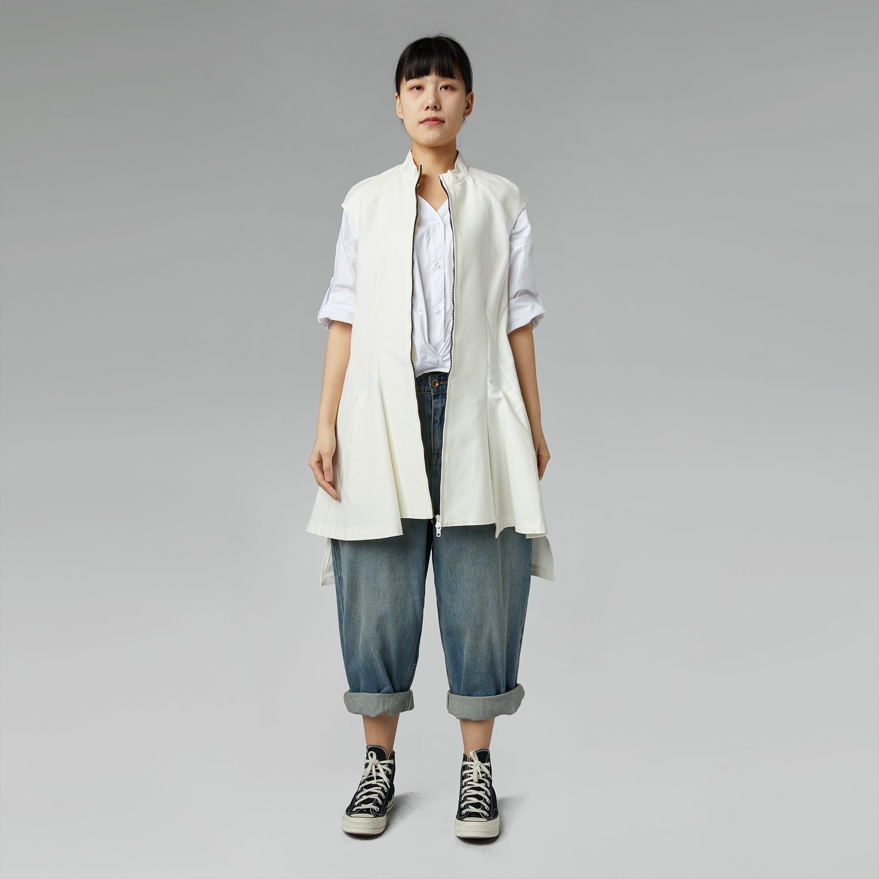 BLUSA CON SCOLLO A SCALETTA BIANCA