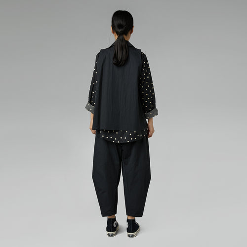 VEST WITH BUTTONS BLACK