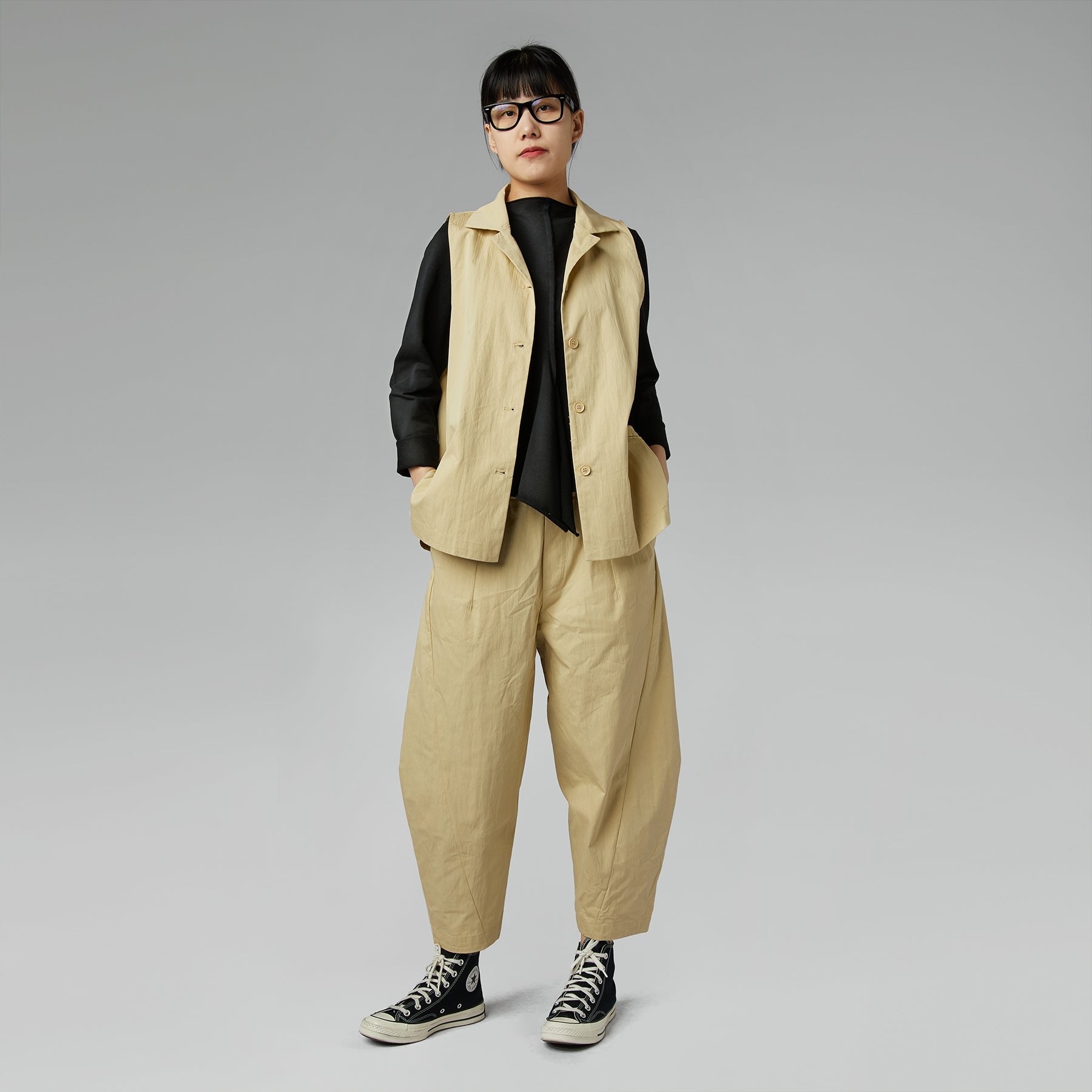 GILET CON BOTTONI IN BAMBÙ