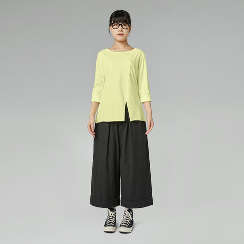 CAMISETA CON ABERTURA NEGRO