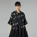 CAMICIA NERA CON DISEGNO IN RILIEVO