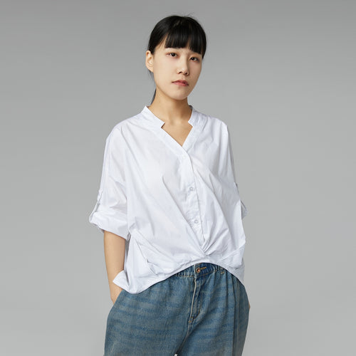 BLUSA CON SCOLLO A SCALETTA BIANCA