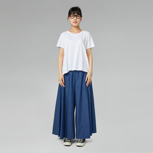 PODSTAWOWA KOSZULKA Z KRÓTKIM RĘKAWEM CZARNA