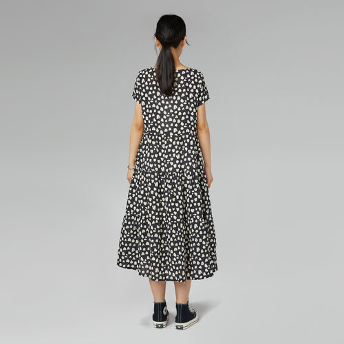 SUKIENKA Z ABSTRAKCYJNYM WZOREM