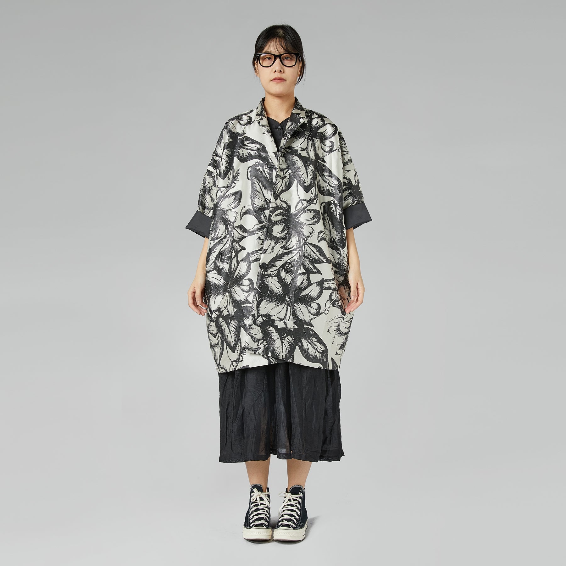 PEARLY KIMONO JACKET WITH FLOWERS