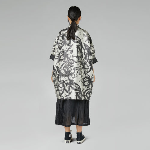 PEARLY KIMONO JACKET WITH FLOWERS