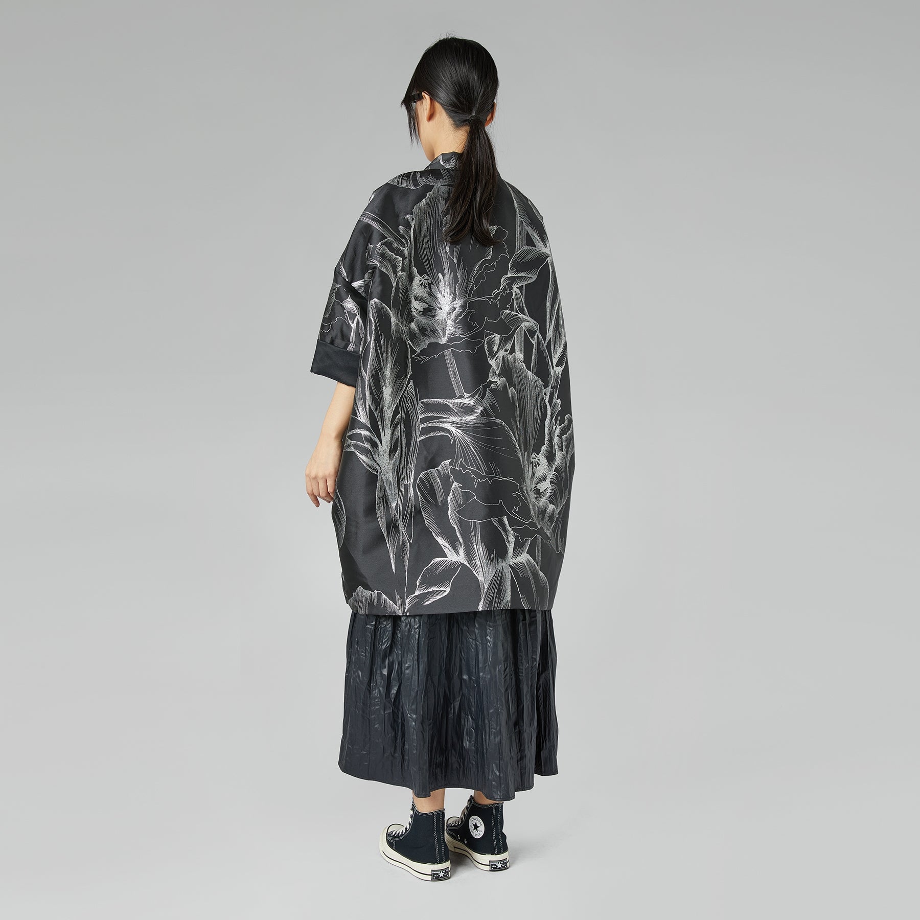 KIMONO JACKET WITH SILVER FLOWERS
