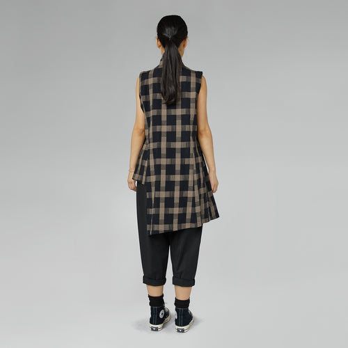 ROZKONSTRUKOWANA KAMIZELKA W KRATĘ