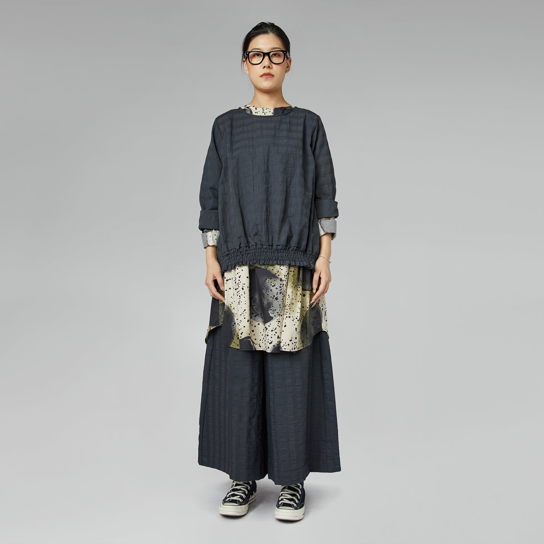 BLOUSE WITH ELASTIC ON THE HEM