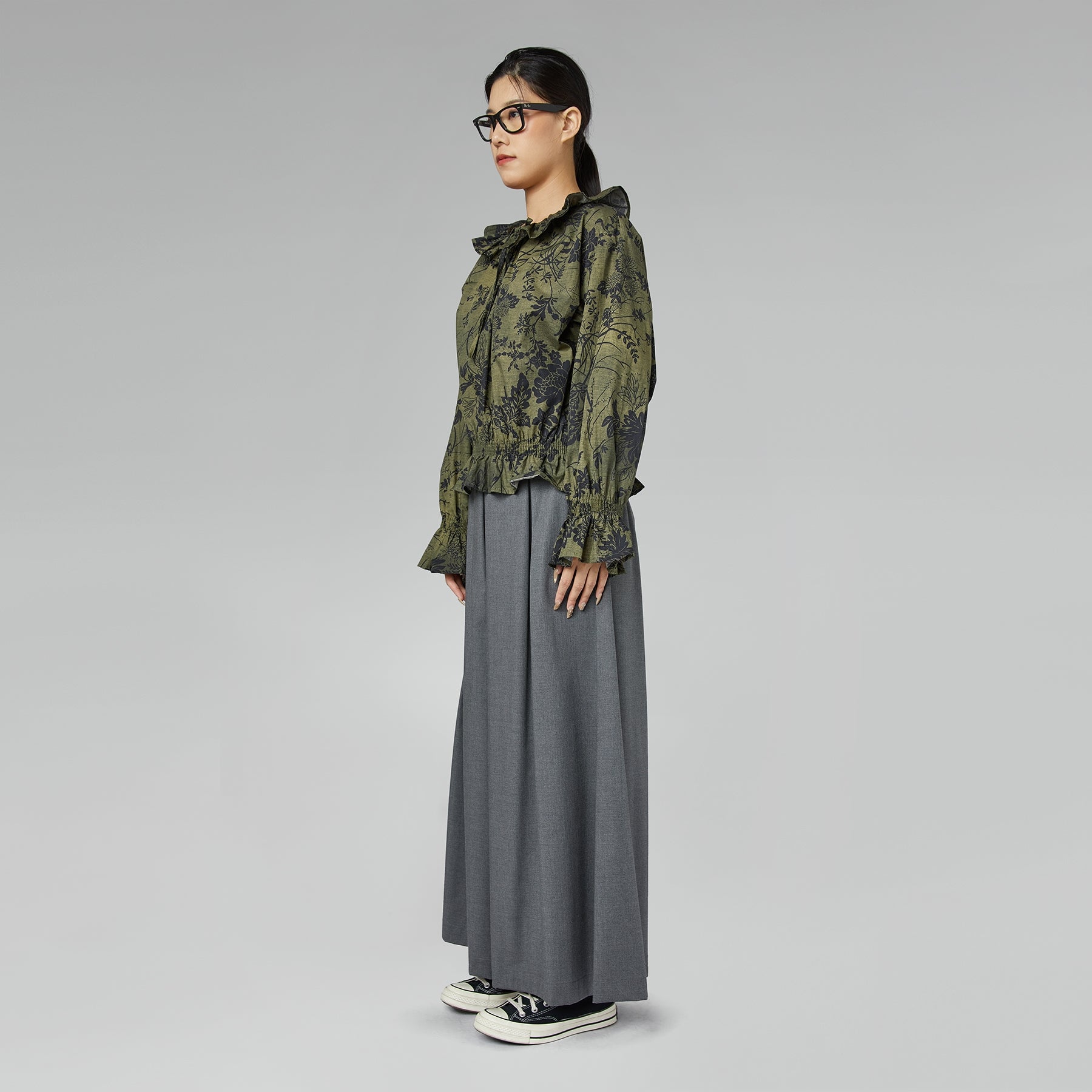 BLUSA STAMPATA CON VOLANT