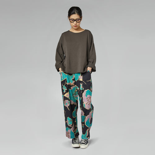 SPODNIE Z NADRUKIEM KWIATOWYM