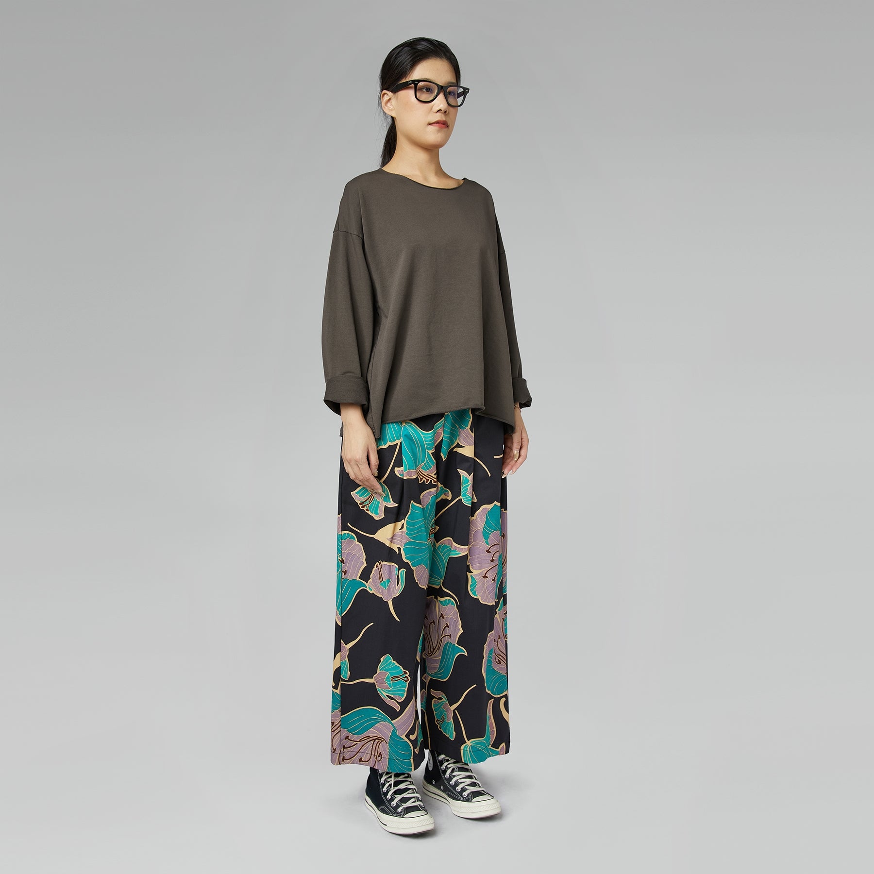 BASIC LIGHTWEIGHT SWEATSHIRT BLACK