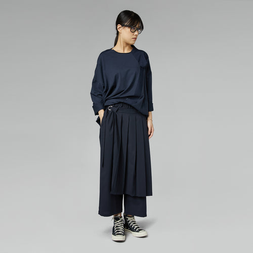 BLUZKA Z DZIANINOWYMI DETALAMI NIEBIESKA