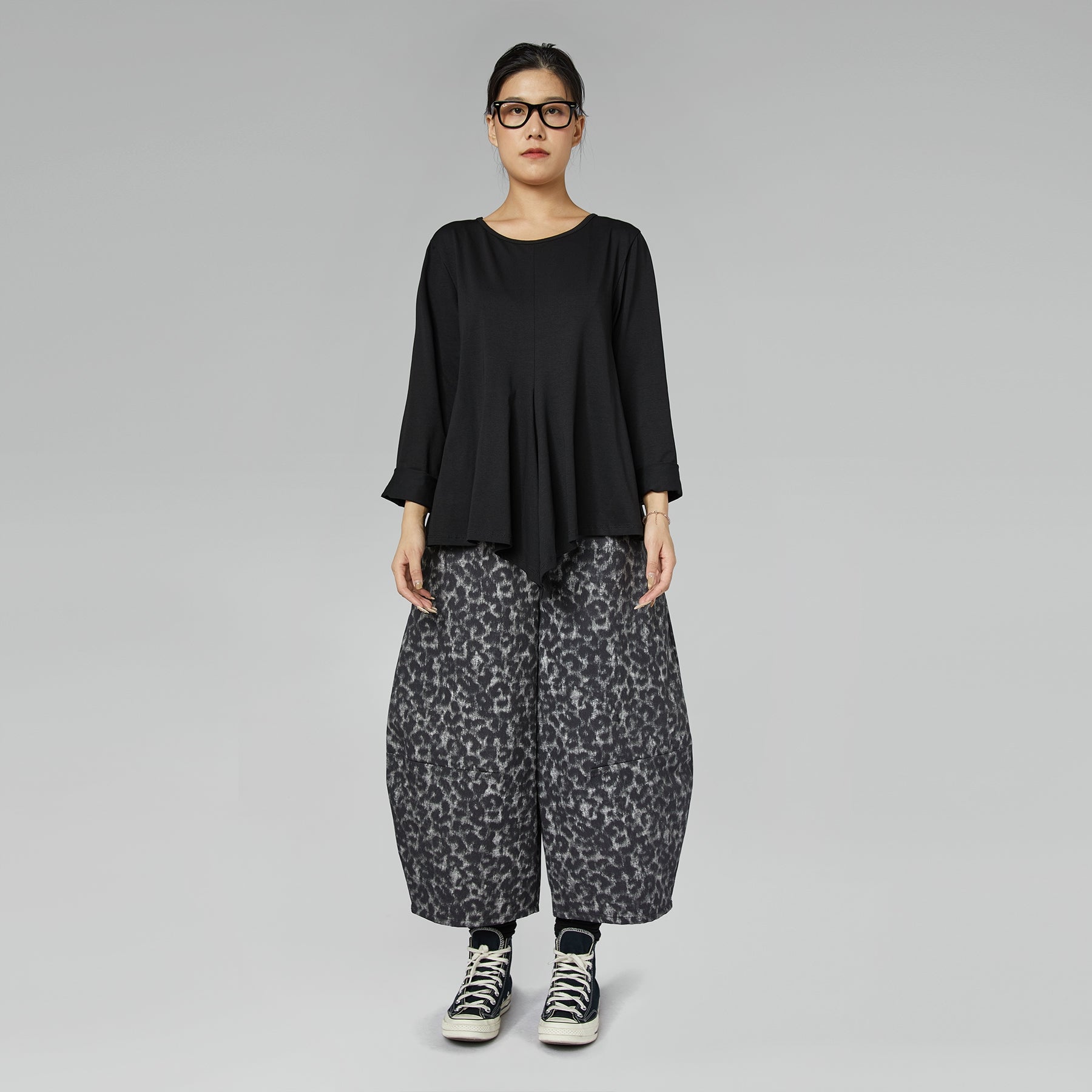 BALLOON TROUSERS IN LEOPARD PRINT