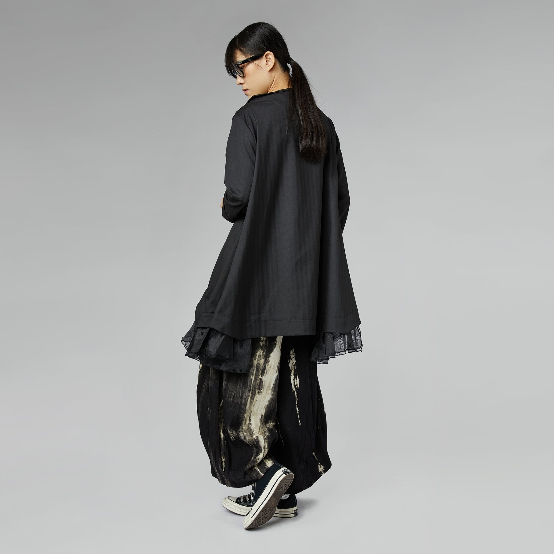 ELEGANT JACKET WITH TULLE