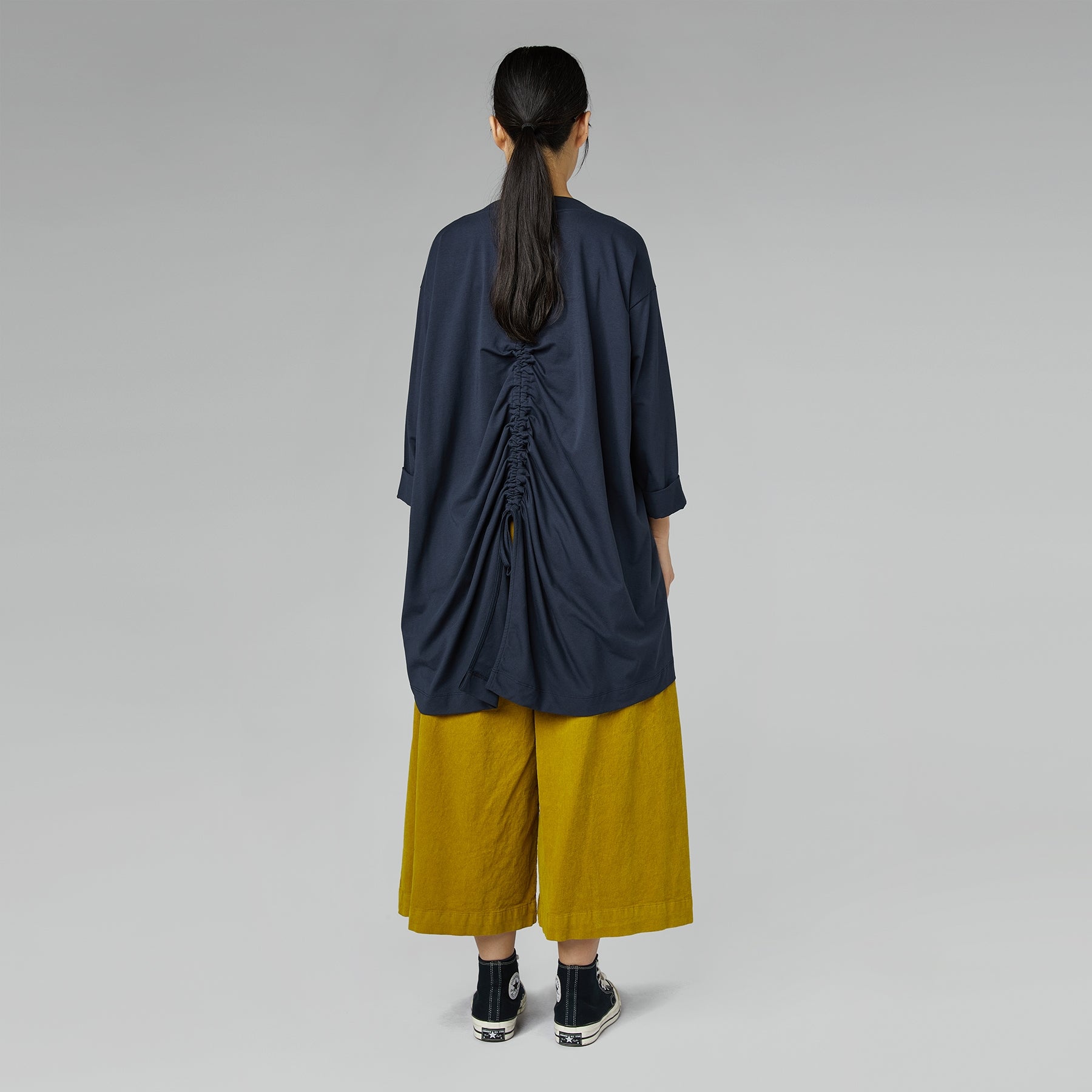 T-SHIRT CON COULISSE SUL RETRO BLU