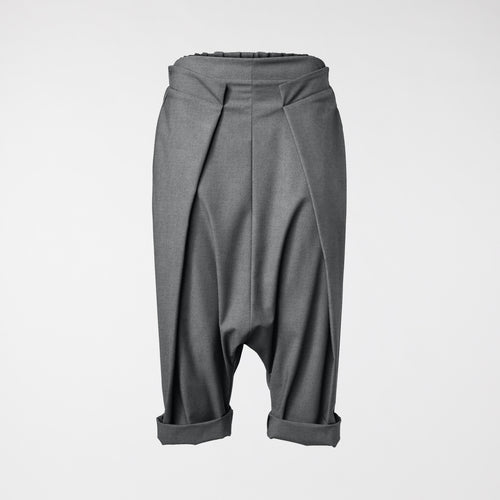 PANTALONES CROPPED CON PLIEGUES GRIS