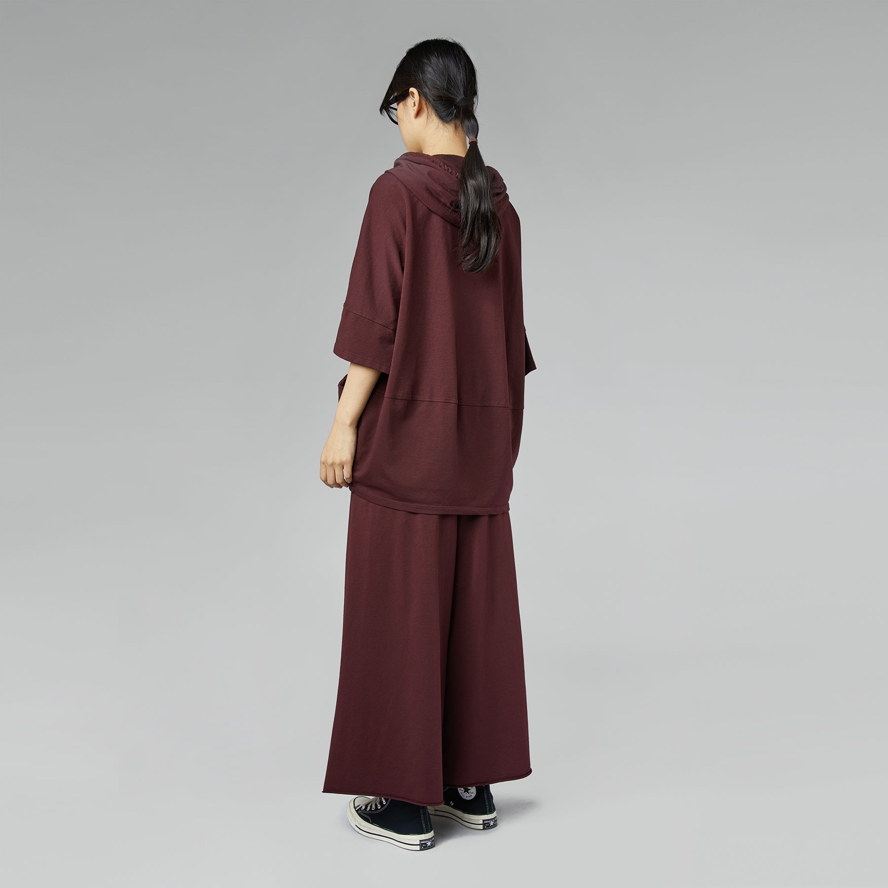 FELPA CON CAPPUCCIO LEGGERA NERA