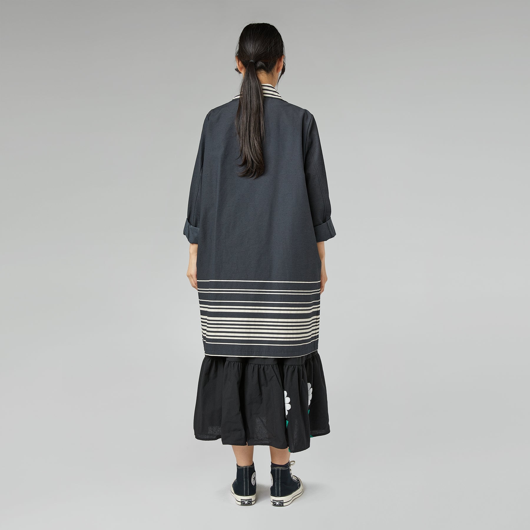 ASYMETRYCZNA PŁASZCZ W PASKI