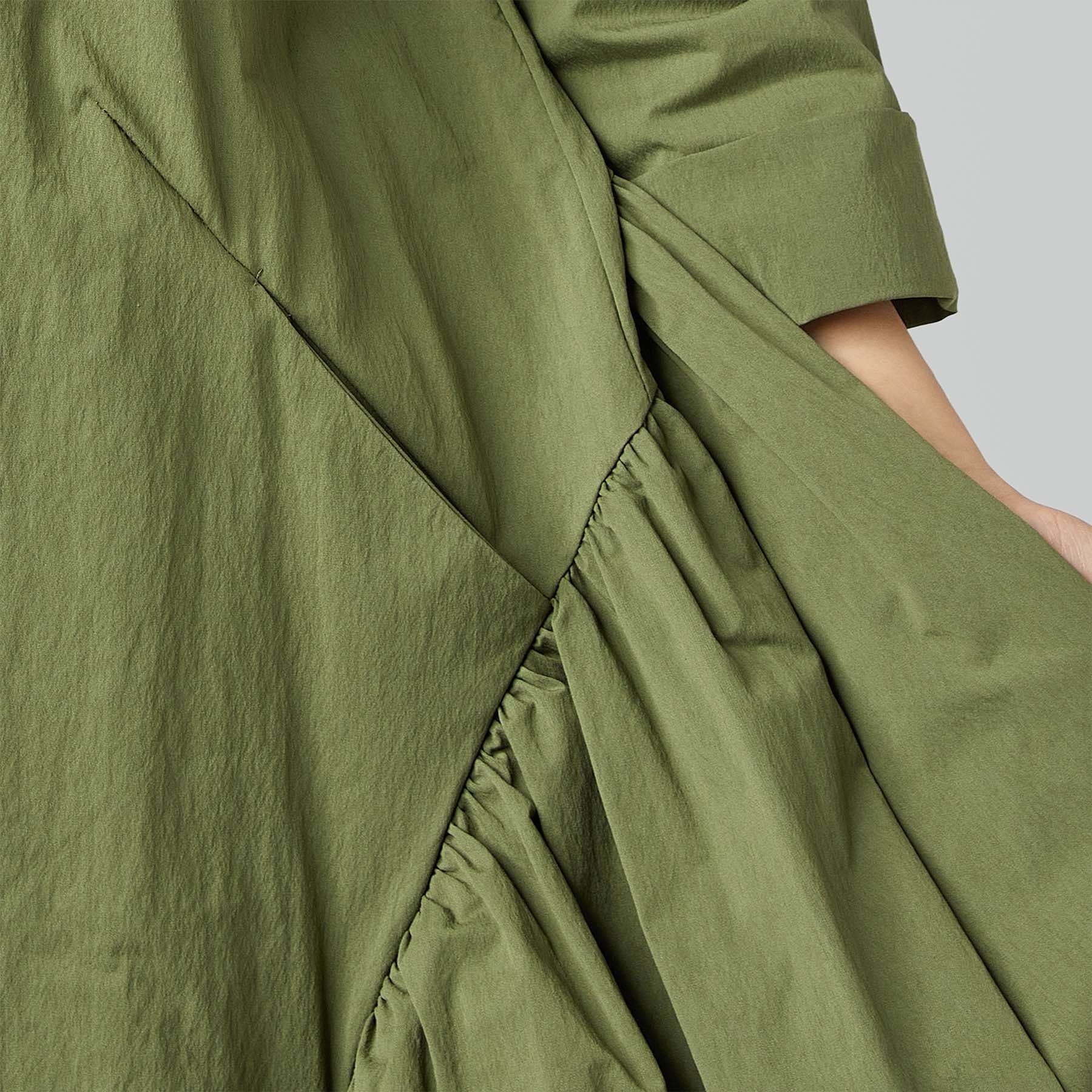 DRESS WITH PLEAT DETAIL PINK