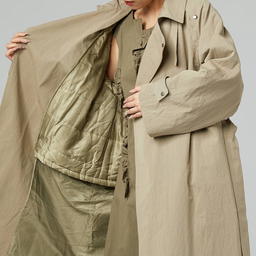 TRENCH WITH REMOVABLE PADDING