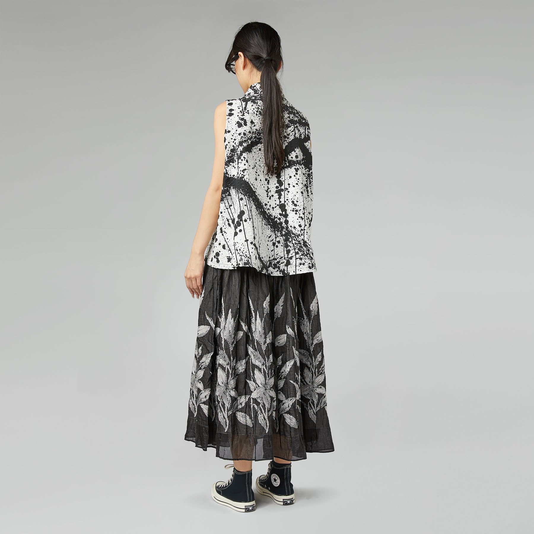 VEST WITH INK EFFECT